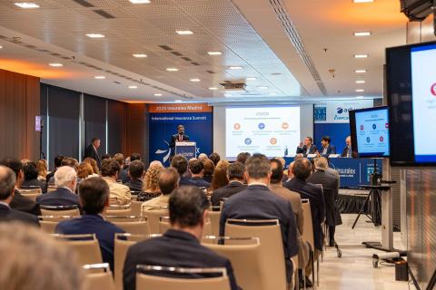 InsuralexSummitDSC_8112-54_websize