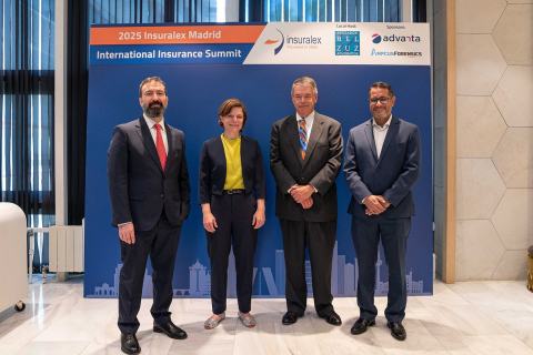 InsuralexSummitDSC_8608-149_websize